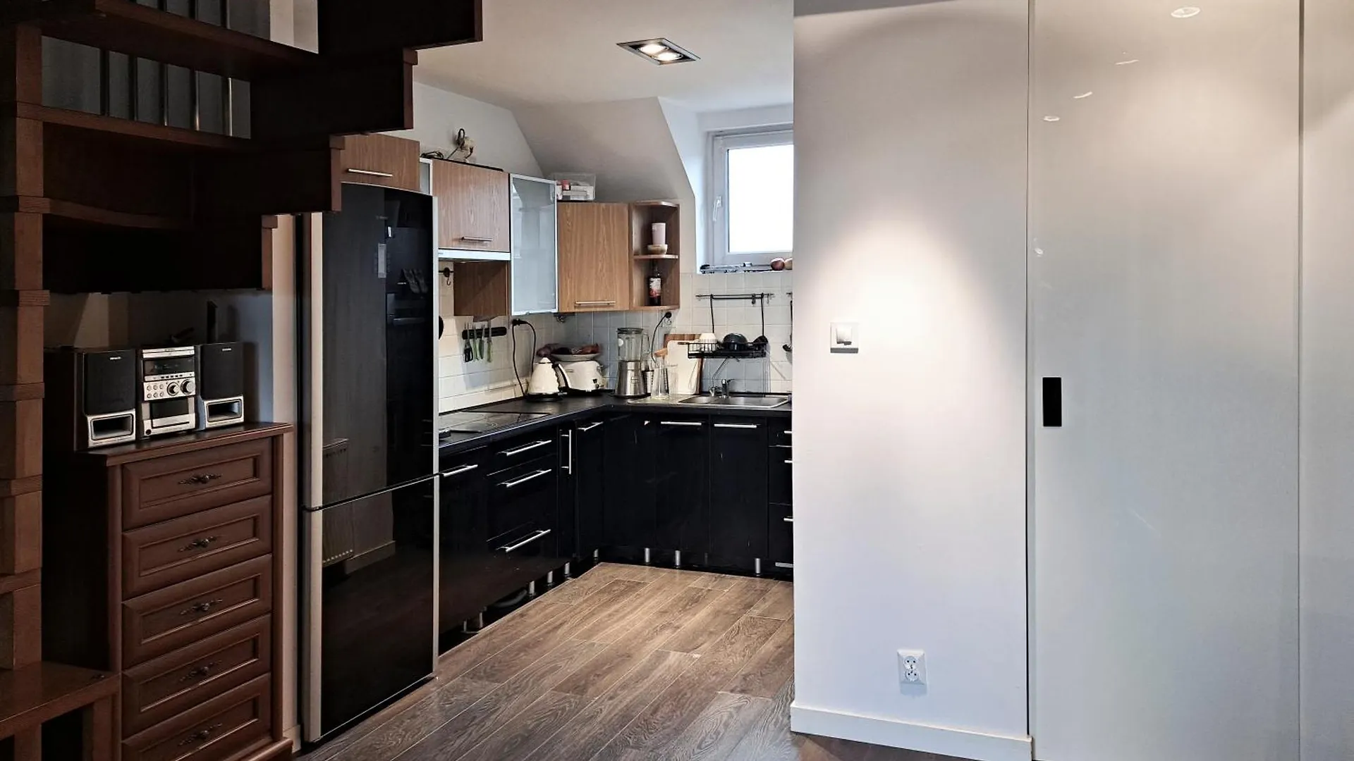 Kawalerka Z Bezplatnym Miejscem Parkingowym Apartment Warsaw