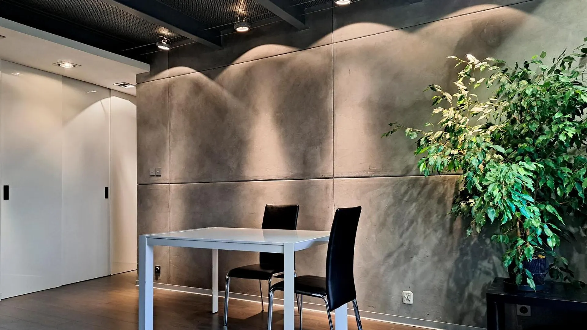 Kawalerka Z Bezplatnym Miejscem Parkingowym Apartment Warsaw Poland